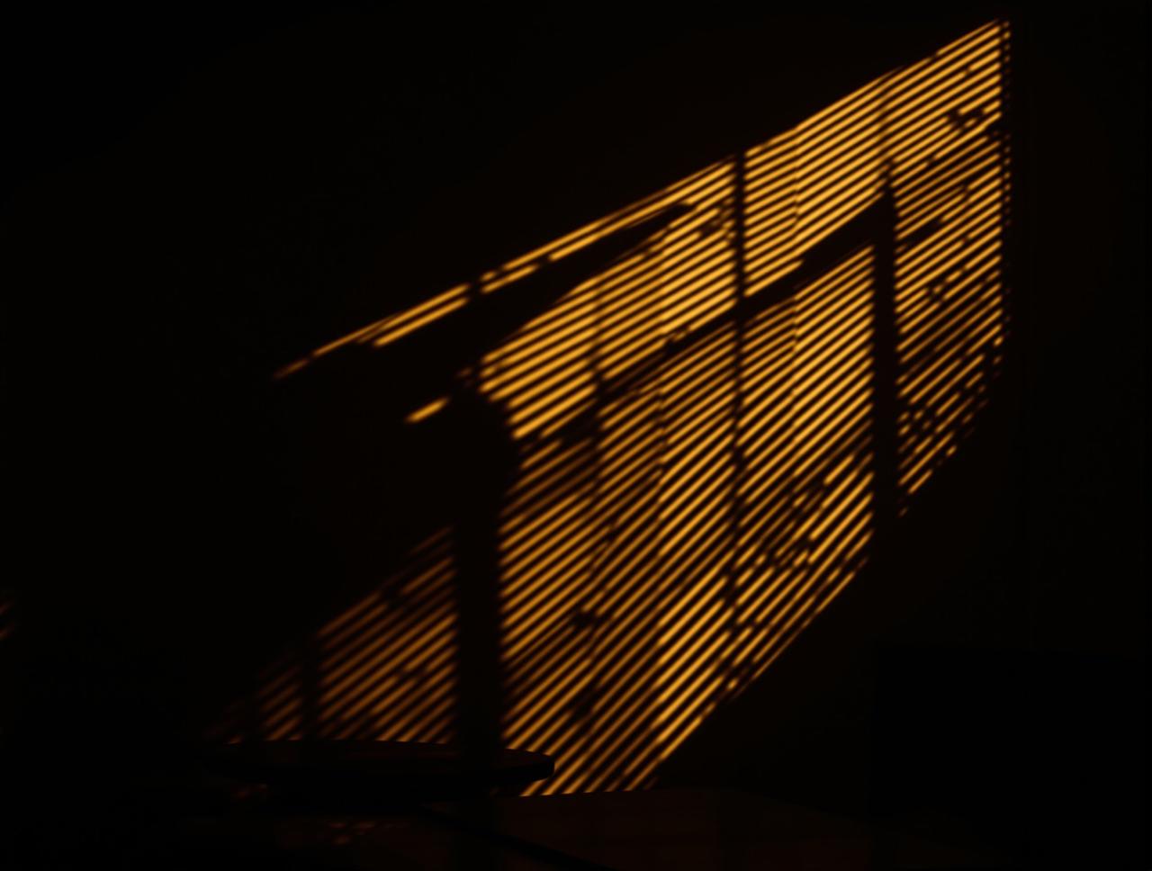 一线城市房价再度飙升,刚需族购房压力持续增大